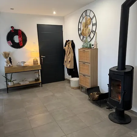 Agreable Recente Au Coeur D'un Petit Village Feriehus *