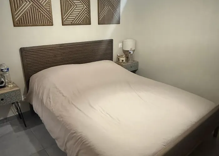 Agreable Recente Au Coeur D'un Petit Village